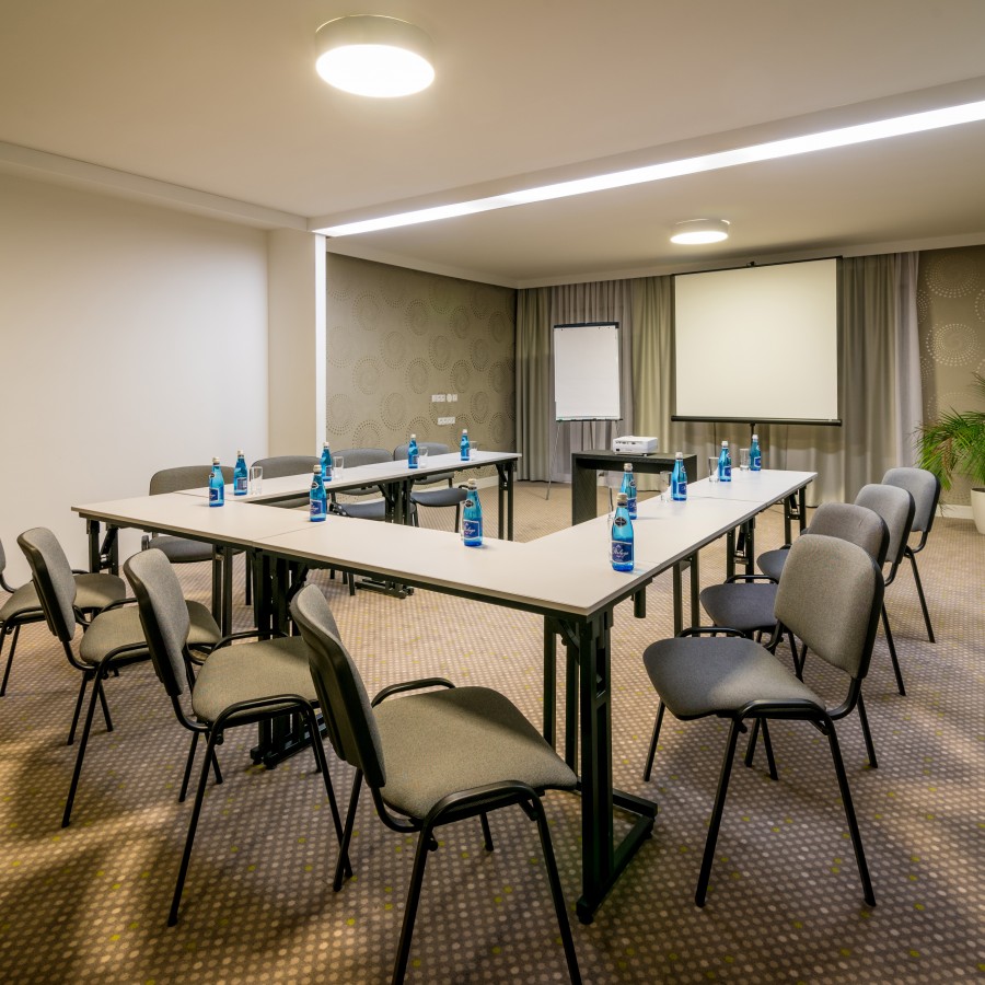 Overnight conference package